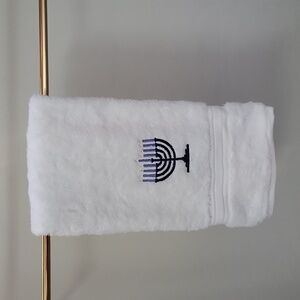 NWOT! 100% Cotton Menorah Hand Towel!